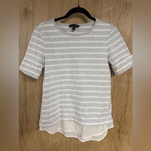Banana Republic Gray and White Boxy Short Sleeve Tee